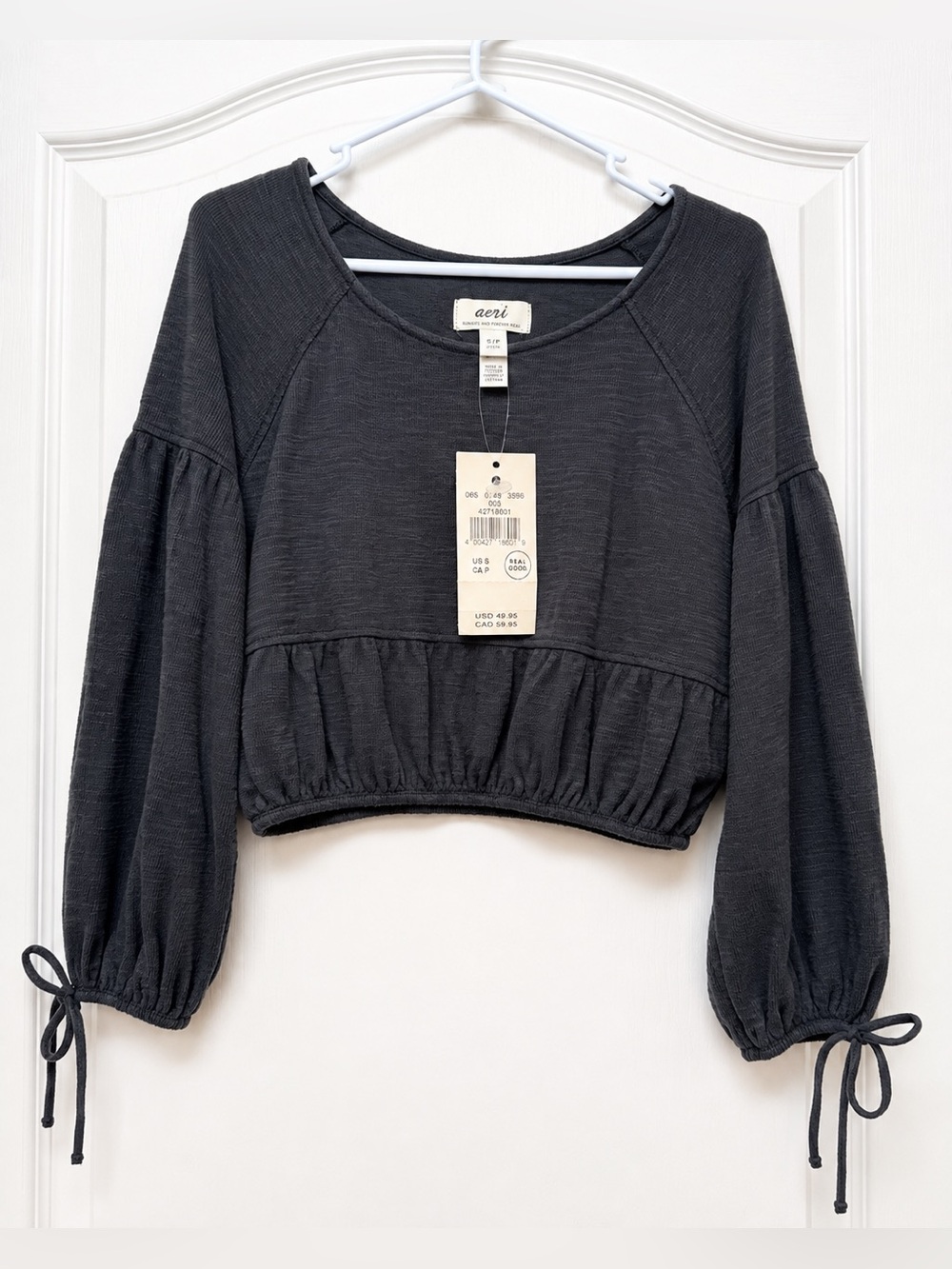 Aeri NWT Charcoal Cropped Peasant Top Balloon Tie Sleeve Small